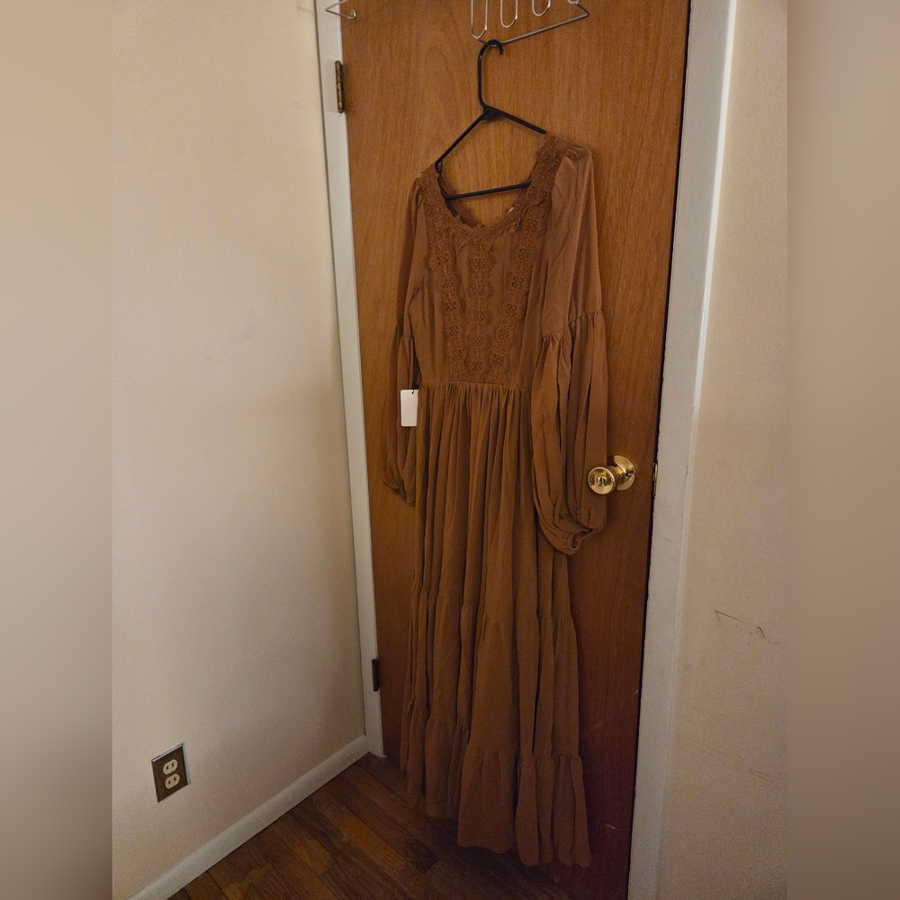 Joyfolie Elegant Lace Detail Maxi Dress Size Small